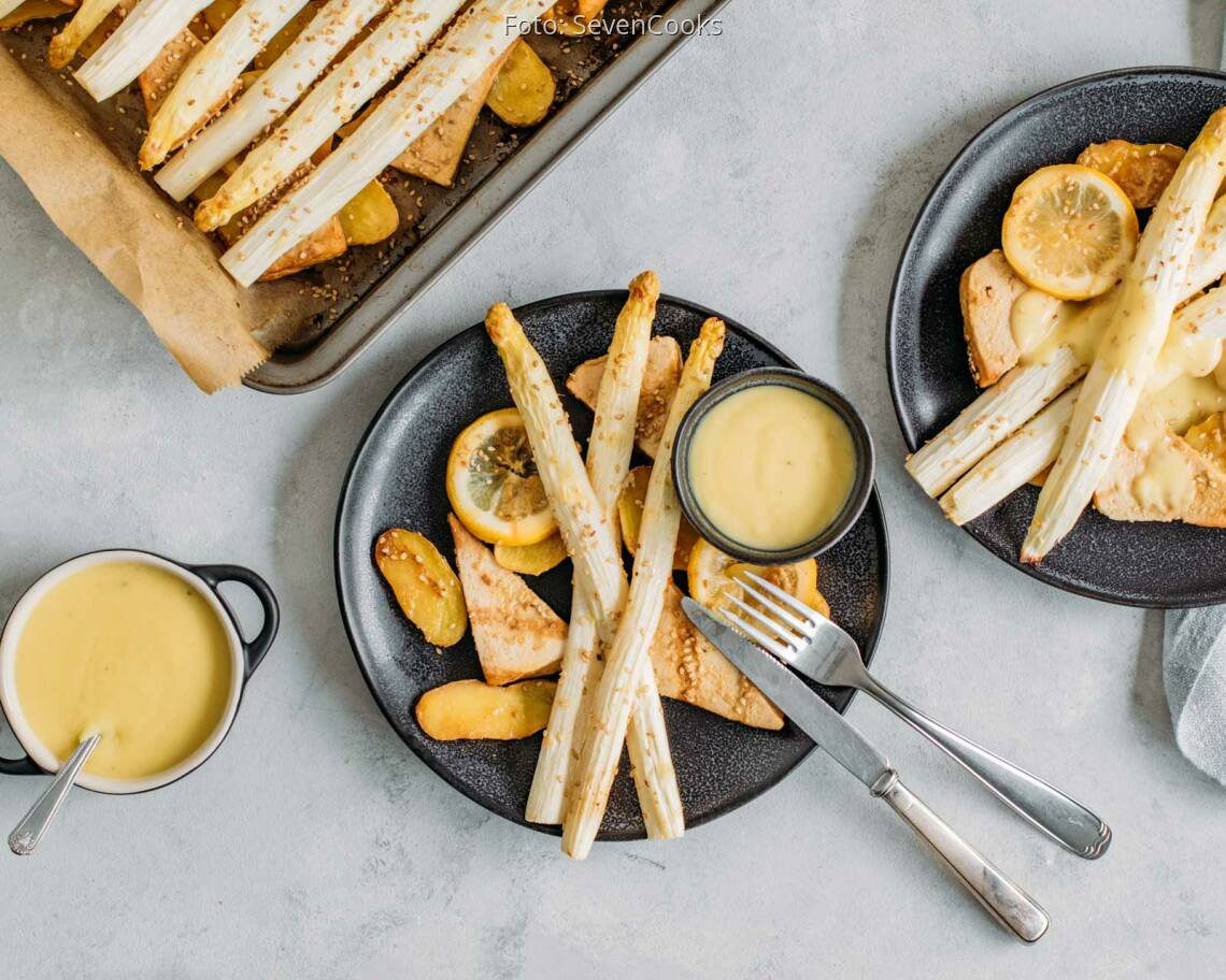 Veganes Rezept: weisser Ofenspargel auf Frühkartoffeln 2