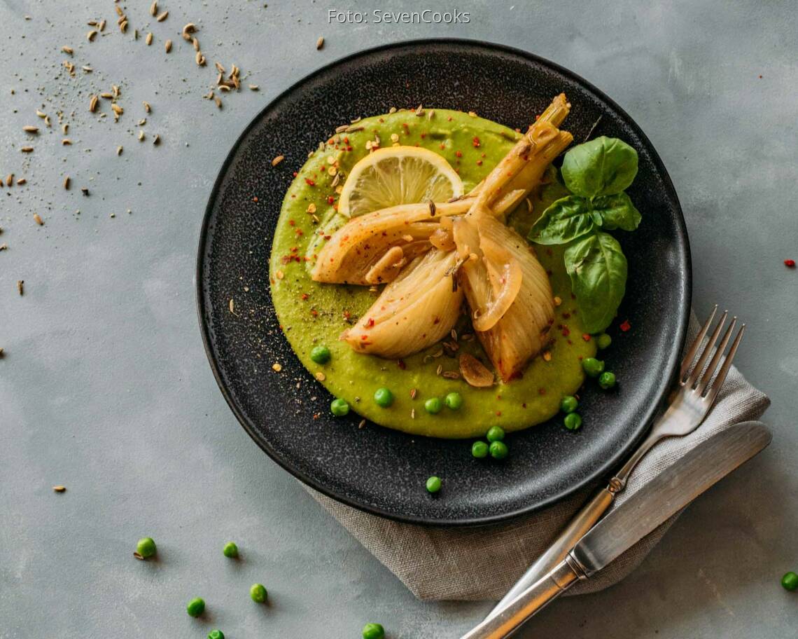 Veganes Rezept: Weißwein-Fenchel auf Erbsenpüree