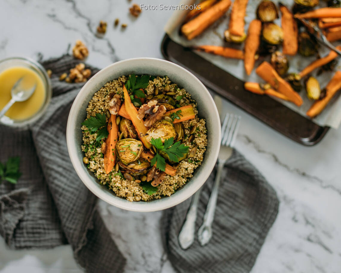 Veganes Rezept: Winterbowl mit Ofengemüse 3