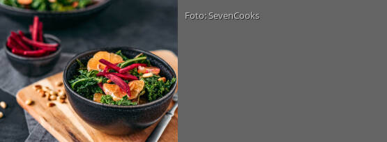Rezeptbild für "Wintersalat mit Grünkohl, Mandarine und Rote Bete"
