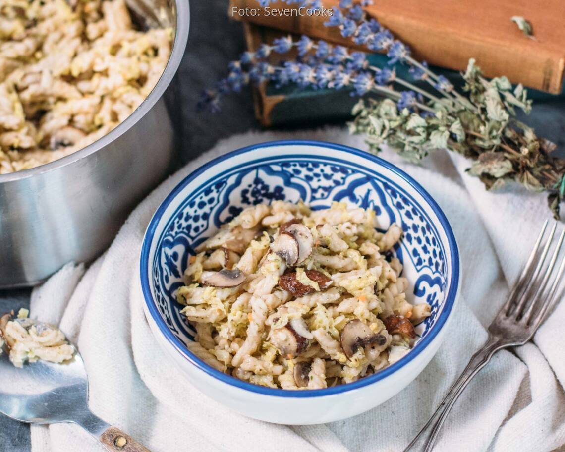 Veganes Rezept: Wirsing, Pilz One Pot Pasta 1