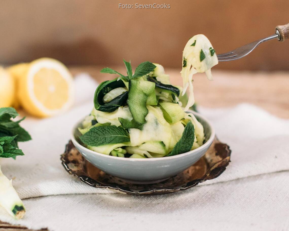 Veganes Rezept: Zucchini-Minz-Salat_1