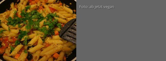 Rezeptbild für "Tomaten-Oliven-Tofu-Pfanne"