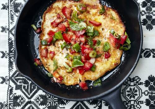 Saftige Pfannkuchen mit Bulgur kannst du gerne auch einmal genießen. Beim Abnehmen sollte die Ernährung trotz allem noch ausgewogen sein.
