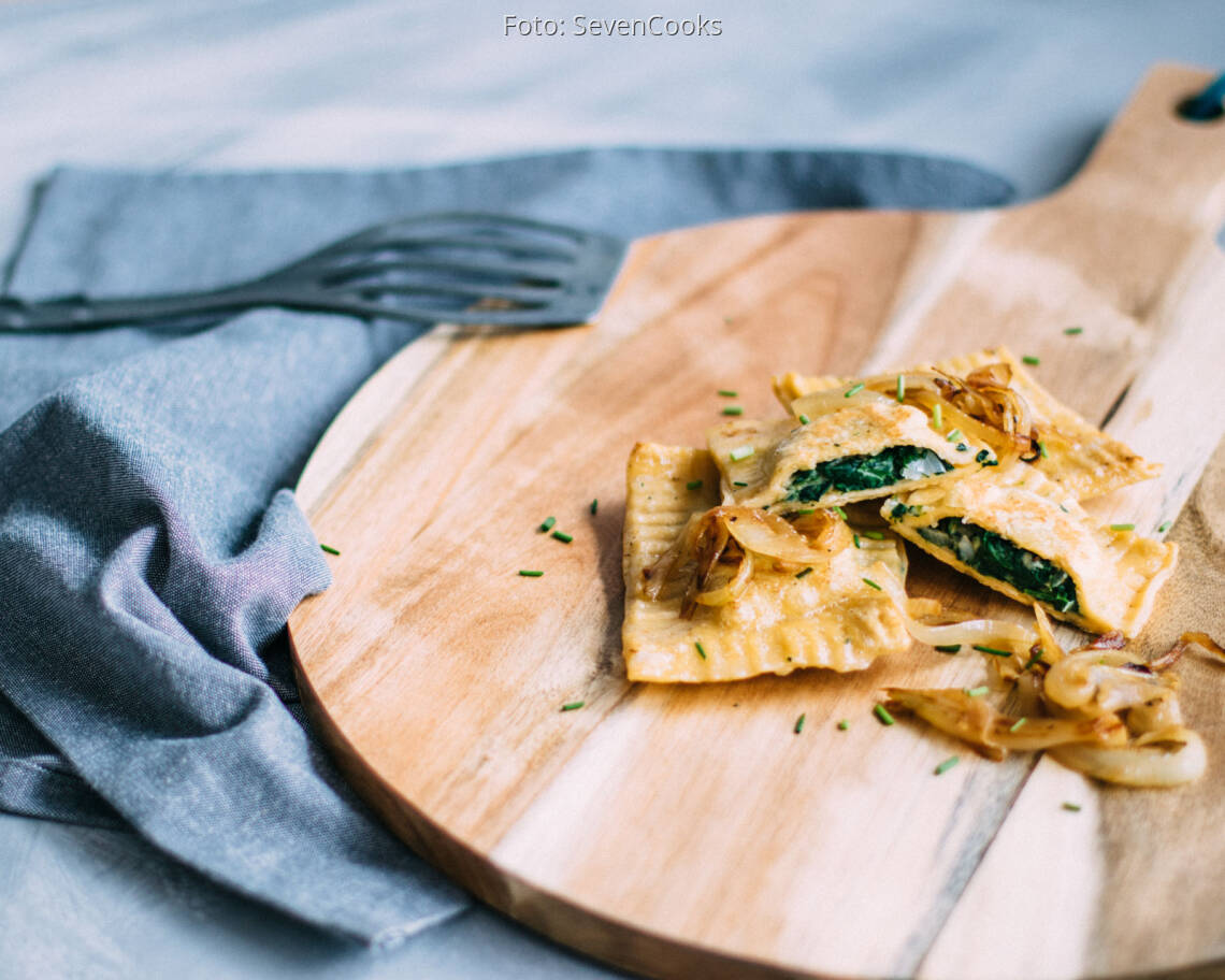 Vegetarisches Rezept: Angebräunte Spinatmaultaschen