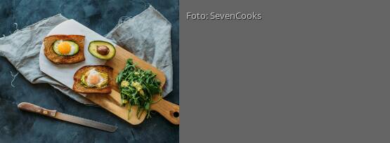 Rezeptbild für "Avocado-Spiegelei-Toast"