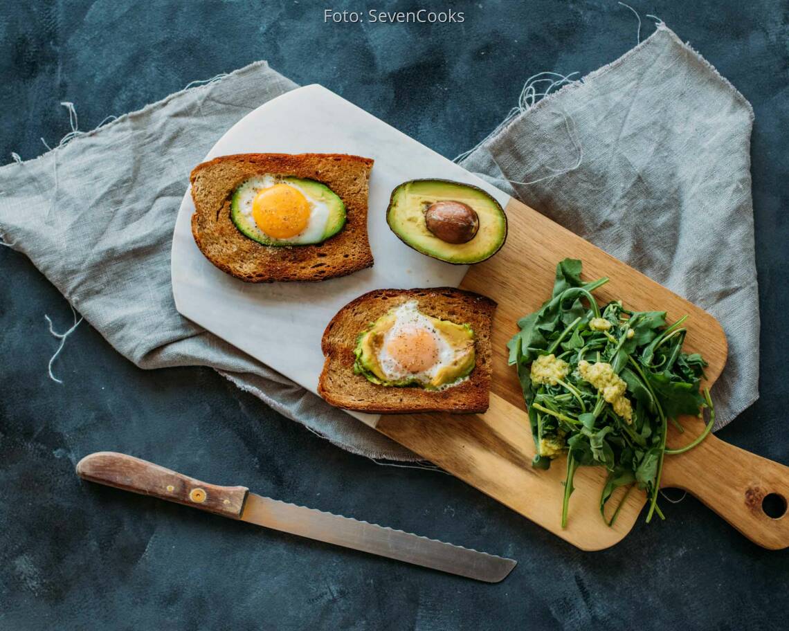 Vegetarisches Rezept: Avocado-Spiegelei-Toast 1