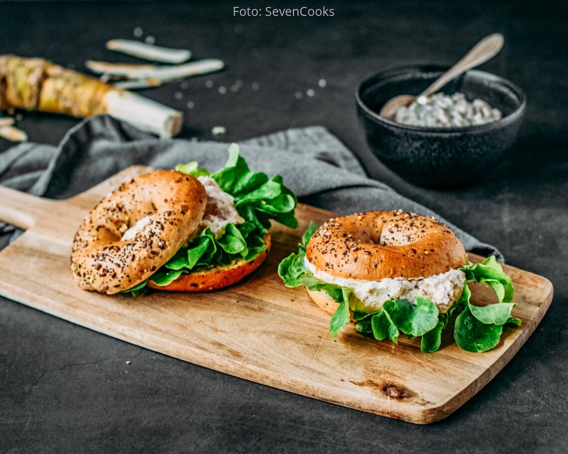 Vegetarisches_Rezept:_Bagel_mit_Apfel_Meerrettich_Aufstrich neu 1
