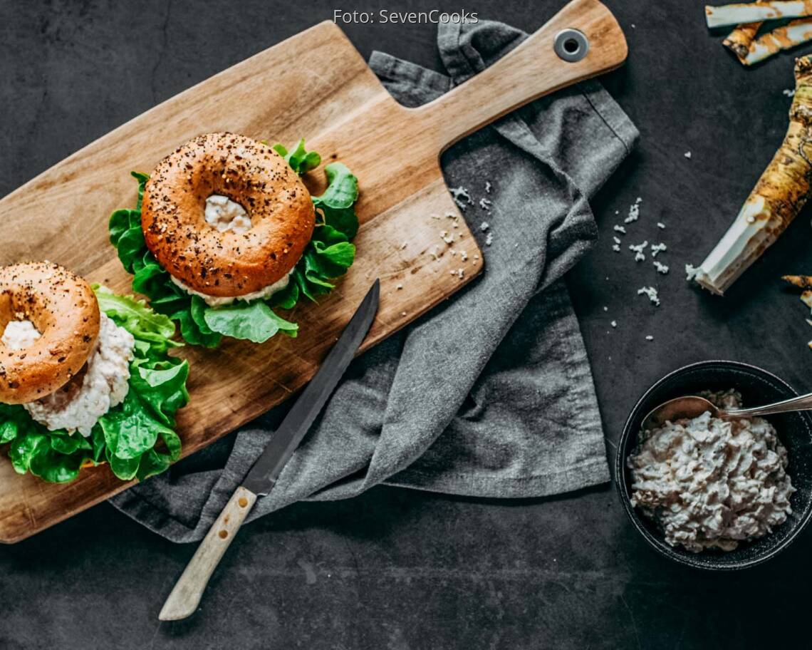 Vegetarisches_Rezept:_Bagel_mit_Apfel_Meerrettich_Aufstrich neu 3