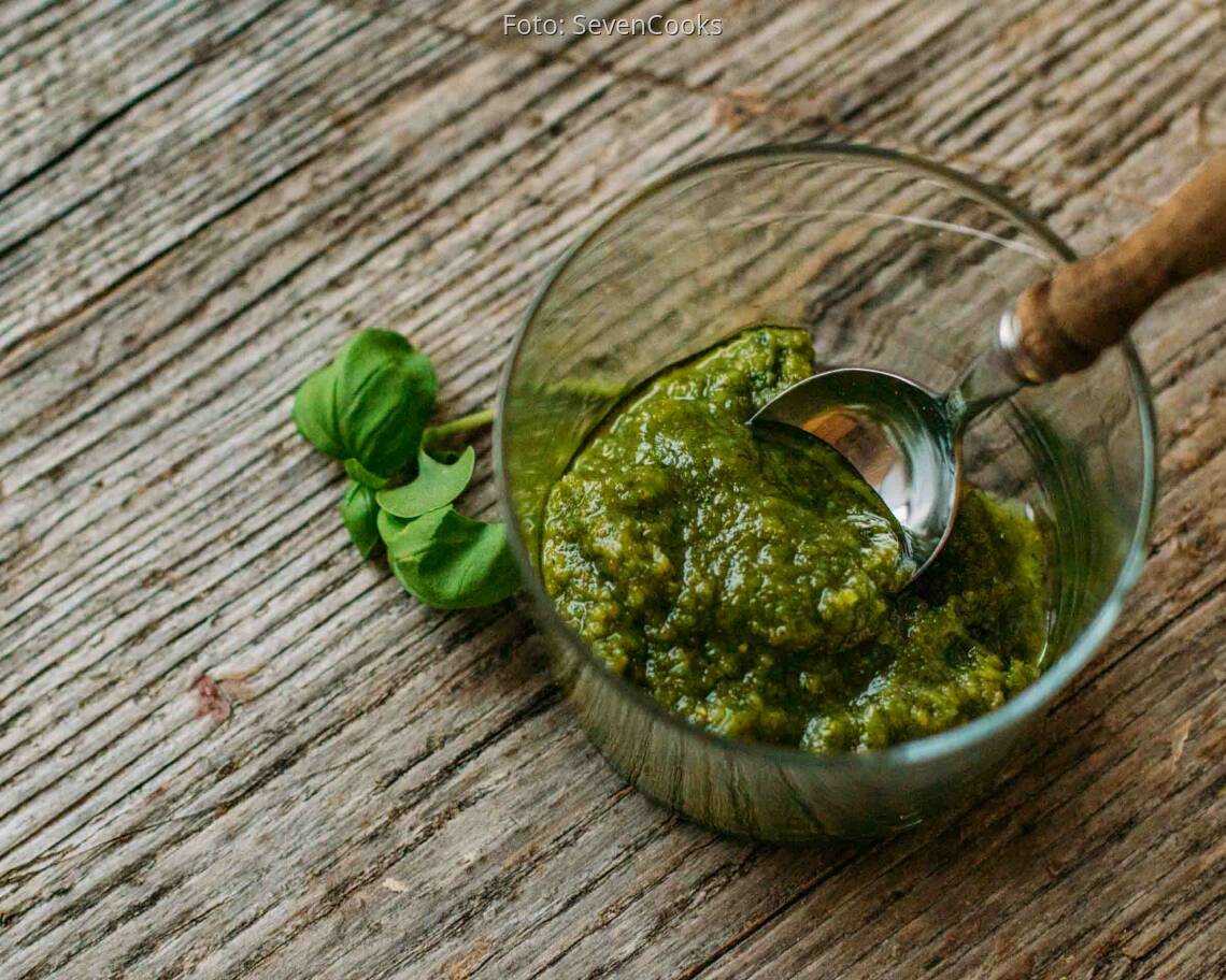 Vegetarisches Rezept: Basilikum-Pesto 2