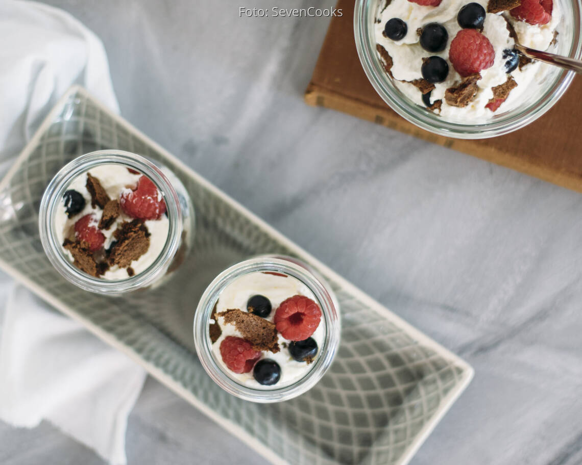 Vegetarisches Rezept: Beeren-Schichtdessert
