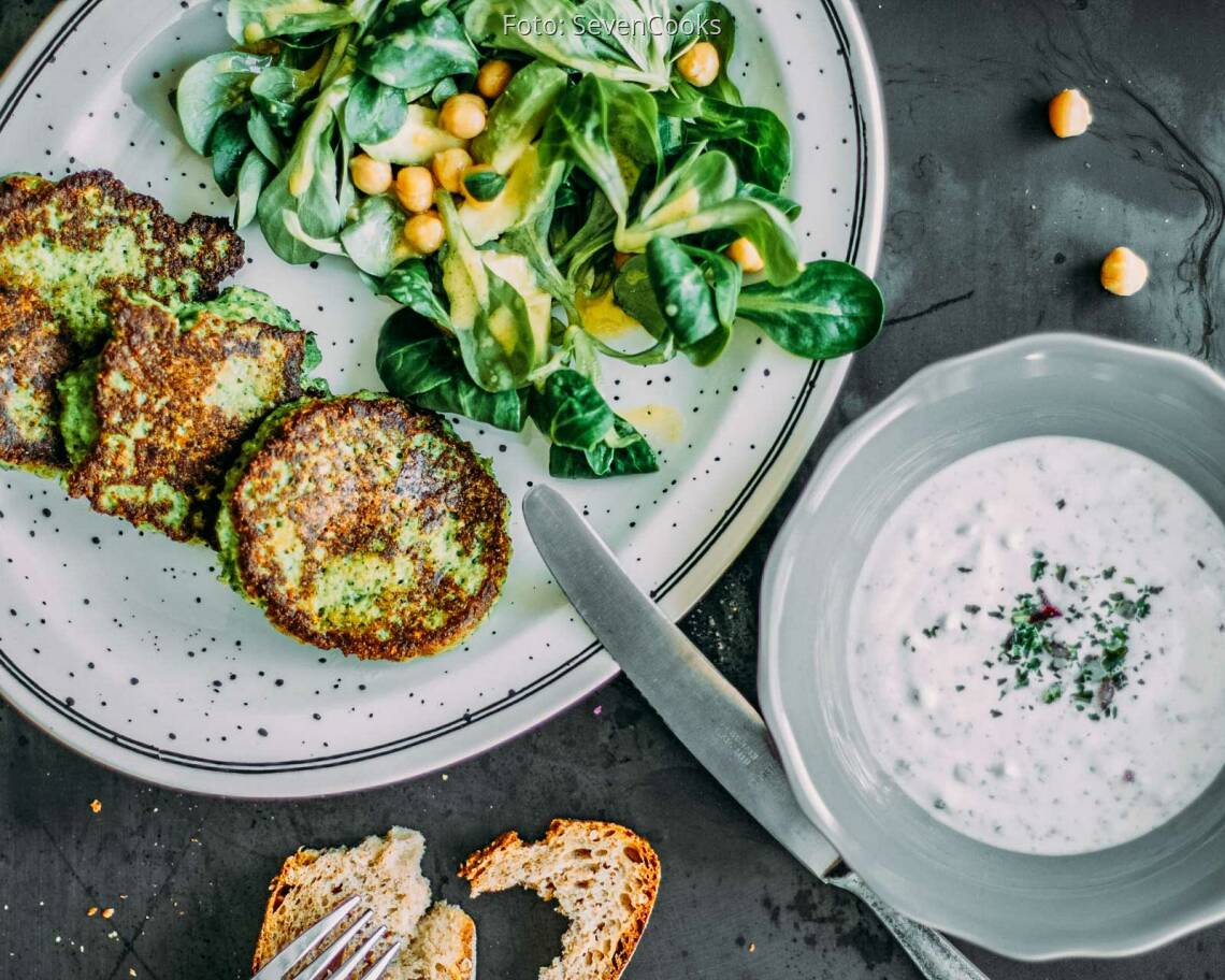 Vegetarisches_Rezept:_Brokkoli_Parmesan_Bratlinge_neu 1