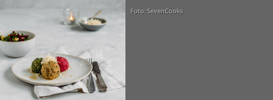 Rezeptbild für "Bunte Knödel mit Nussbutter und Wintersalat"