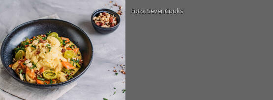 Rezeptbild für "Buntes Lauch-Karotten-Gemüse mit Kartoffelpüree"