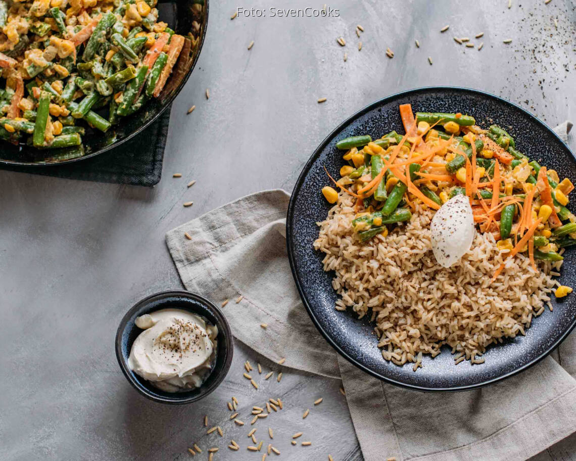 Vegetarisches Rezept: Cremige Gemüsepfanne mit Reis