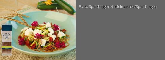 Rezeptbild für "Dinkelvollkorn Spaghetti mit Zoodles und Ricotta"