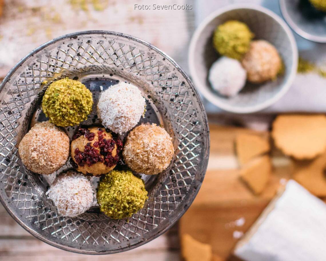 Vegetarisches Rezept: Energiekugeln aus Weihnachtsgebäck 1