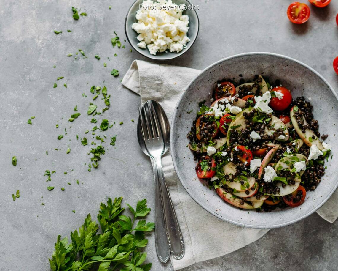 Vegetarisches Rezept: Fruchtiger Belugalinsensalat 2