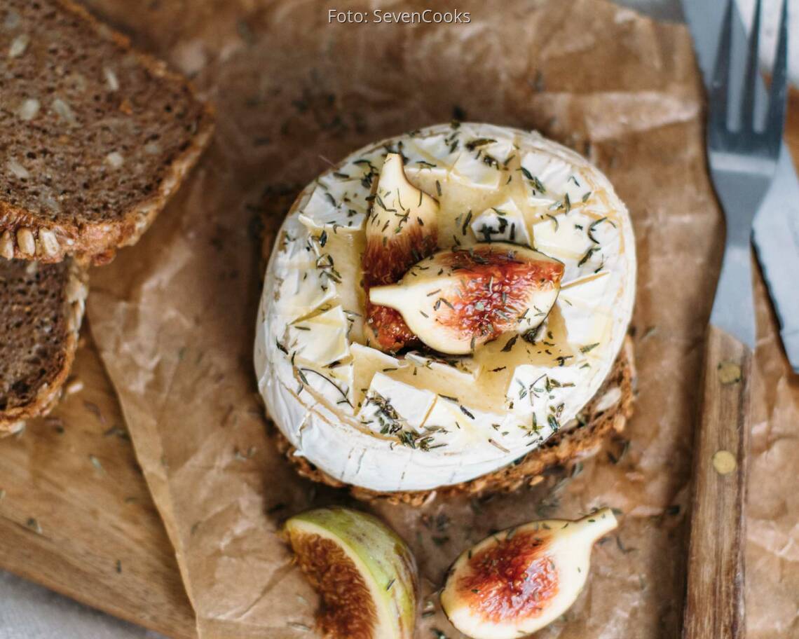 Vegetarisches Rezept: Gebackener Camembert auf Vollkornbrot_2