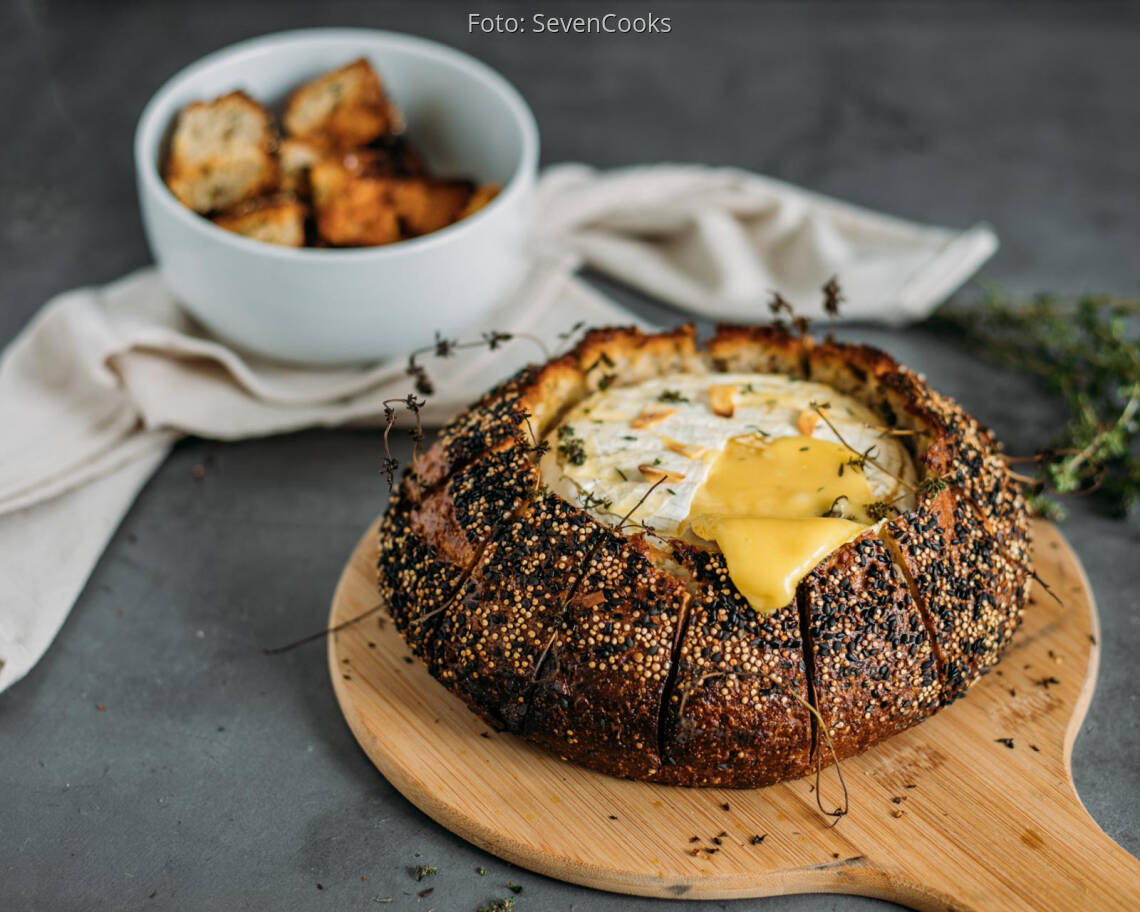 Vegetarisches Rezept: Gebackener Camembert im Brotlaib 2