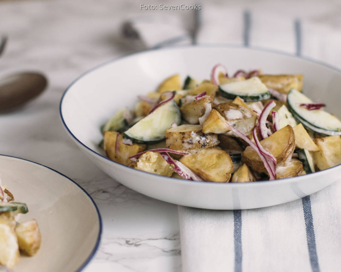 Vegetarisches Rezept: Gebackener Kartoffelsalat mit Joghurtdressing 3