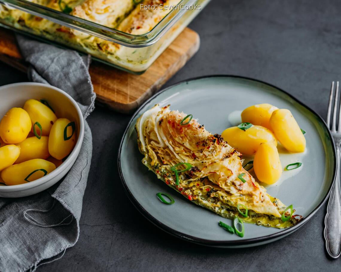 Vegetarisches Rezept: Gebackener Spitzkohl mit Salzkartoffeln 3
