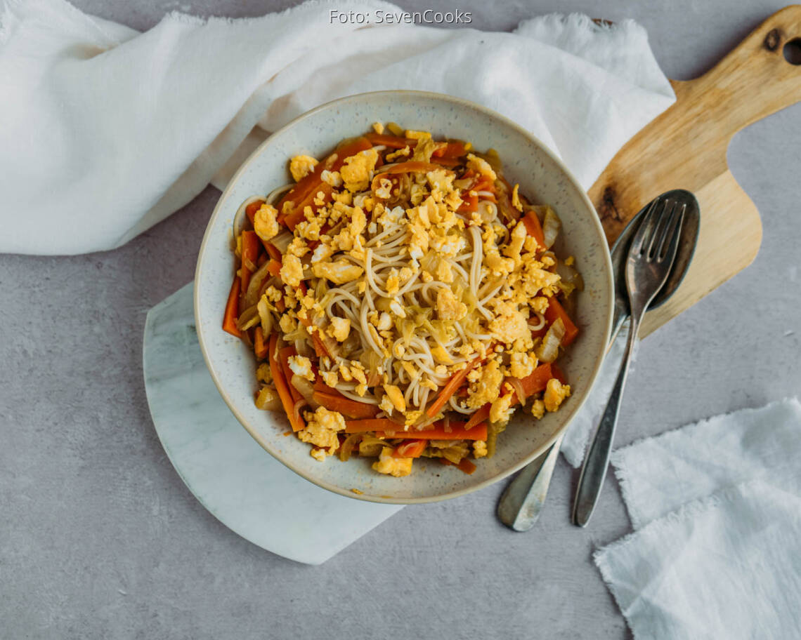 Vegetarisches Rezept: Gebratene Nudeln mit Ei