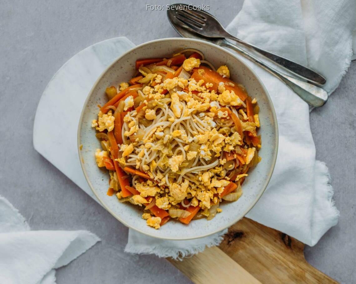 Vegetarisches Rezept: Gebratene Nudeln mit Ei