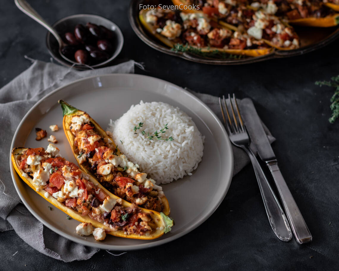 Vegetarisches Rezept: Gefüllte Zucchini mit Feta