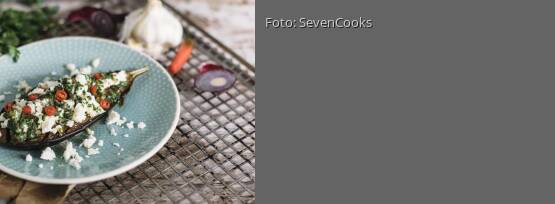Rezeptbild für "Geröstete Auberginen mit Feta und Kräutern"