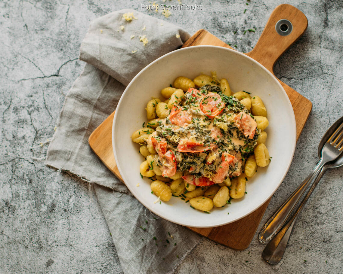 Vegetarisches Rezept: Gnocchi mit Mangold-Gorgonzola-Soße 2