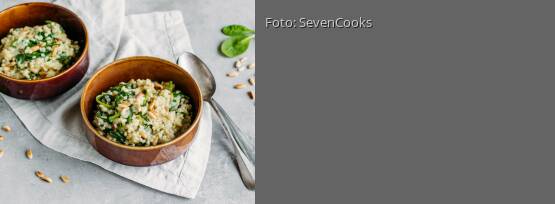 Rezeptbild für "Graupenrisotto mit Blattspinat"