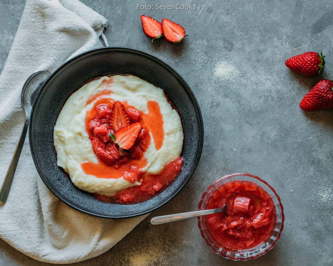 Vegetarisches Rezept: Grießbrei mit Rhabarberkompott 1