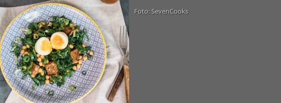 Rezeptbild für "Grünkohlsalat mit Ei"