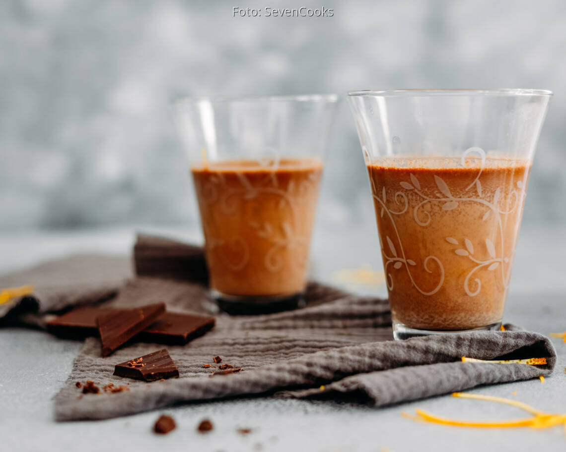 Vegetarisches Rezept: Heiße Schokolade mit Orangenlikör 2
