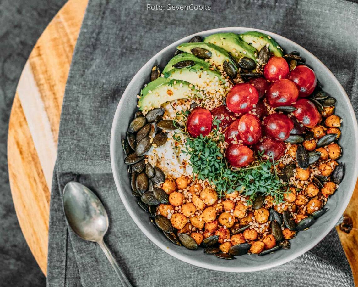 Vegetarisches_Rezept:_High_Protein_Frühstücksbowl_neu 2