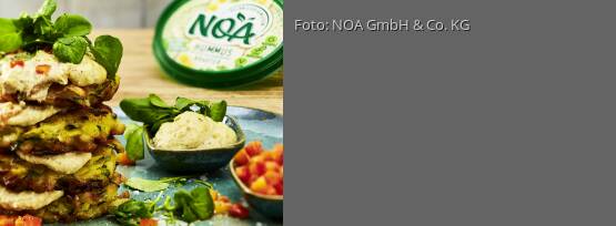 Rezeptbild für "Hummus-Zucchini-Puffer mit Paprikasalsa"