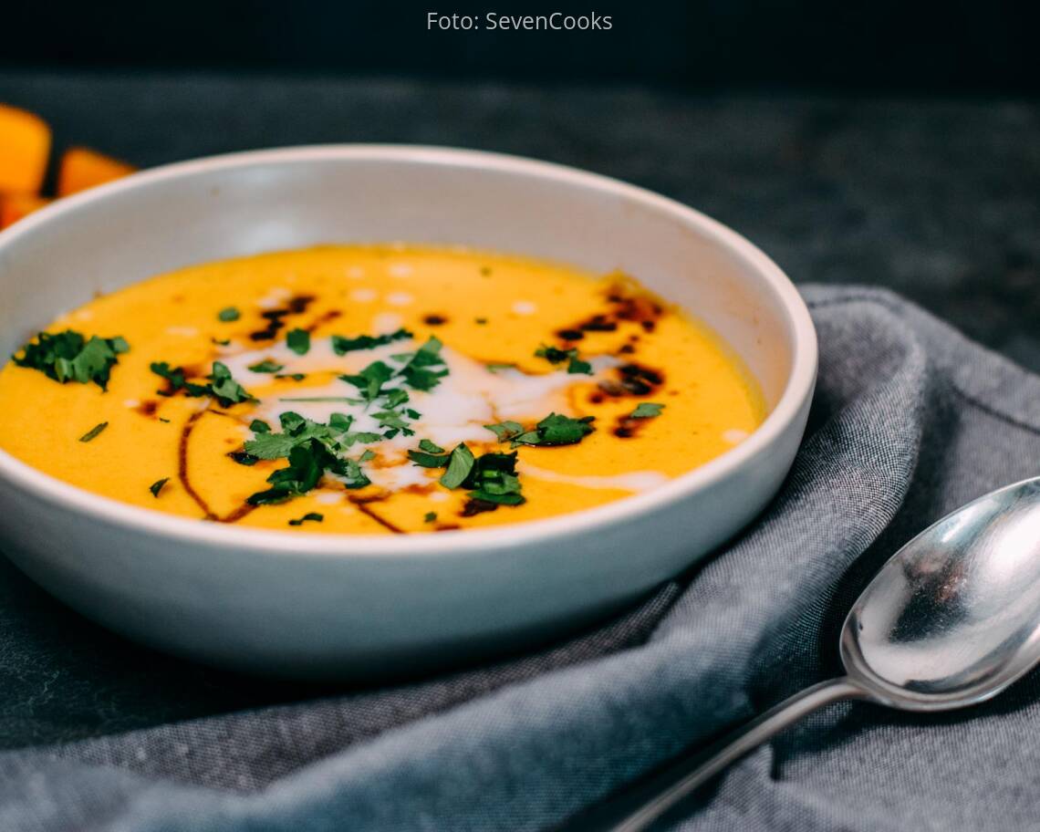 Vegetarisches Rezept: Ingwer-Kokos-Kürbissuppe 1