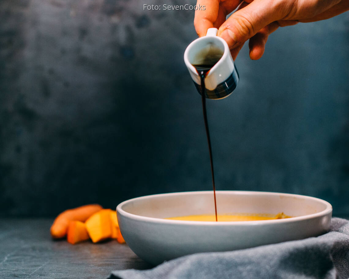 Vegetarisches Rezept: Ingwer-Kokos-Kürbissuppe 2