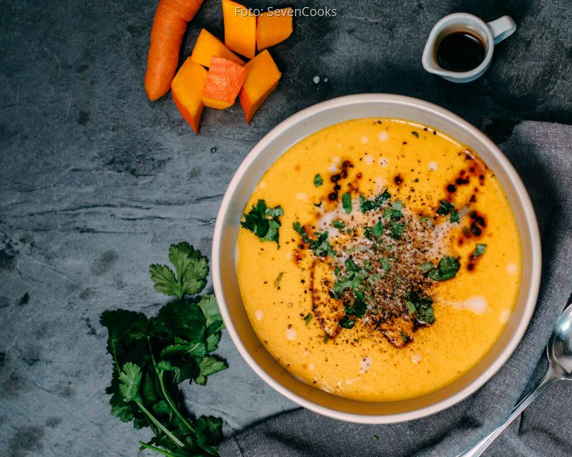 Vegetarisches Rezept: Ingwer-Kokos-Kürbissuppe 3
