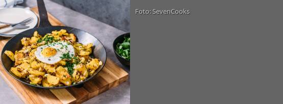 Rezeptbild für "Kartoffel-Gröstl mit Spiegelei"