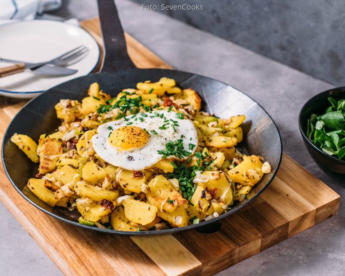 Vegetarisches Rezept: Kartoffel-Gröstl mit Spiegelei 1