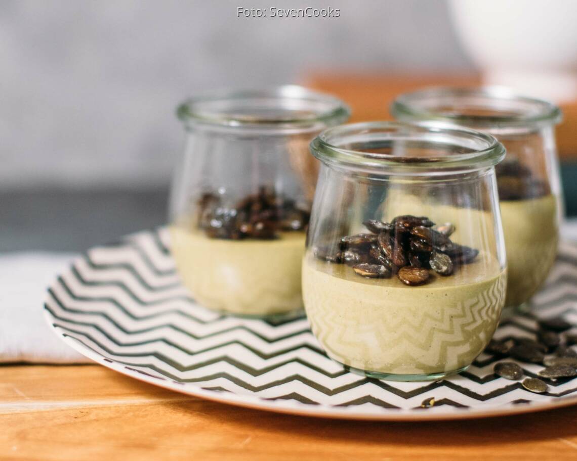 Vegetarisches Rezept: Kürbiskern–Panna–Cotta mit karamellisierten Kürbiskernen 2