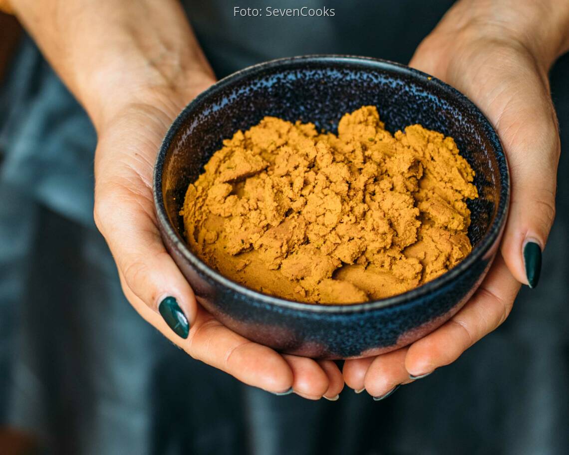 Vegetarisches_Rezept:_Kurkuma_Paste 1