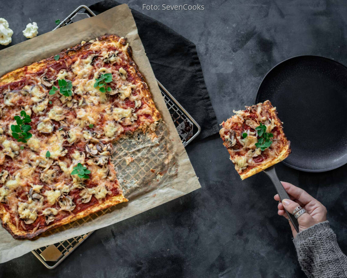 Vegetarisches Rezept: Low Carb Blumenkohl-Pizza 3