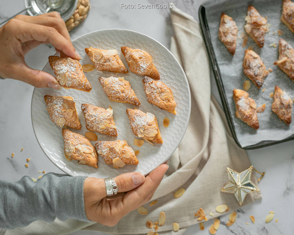 Vegetarisches Rezept: Mandel-Marzipan-Rauten