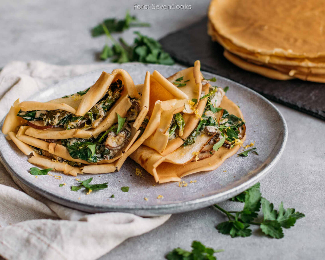 Vegetarisches Rezept: Meal Prep: Pfannkuchen mit Spinat-Pilz-Füllung 3