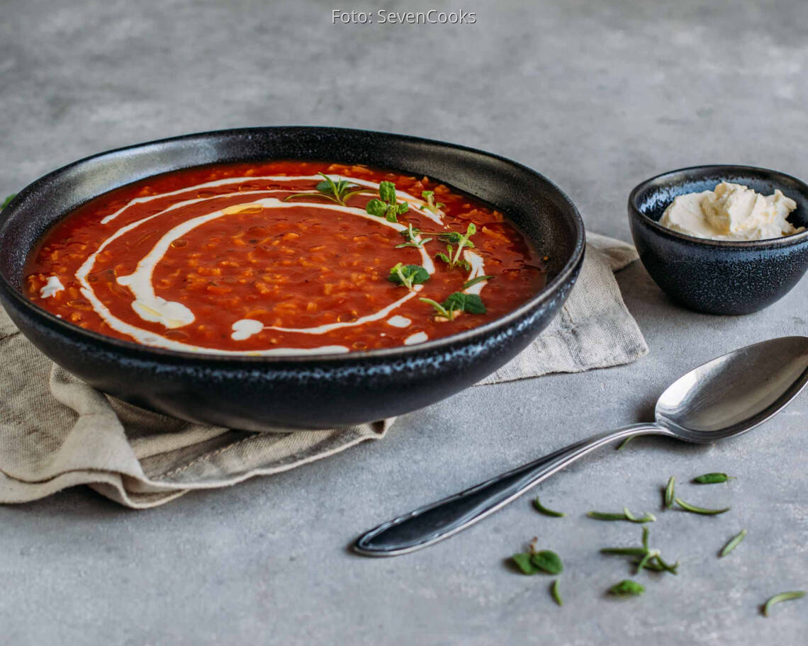 Vegetarisches Rezept: Meal Prep: Reis-Tomatensuppe 3