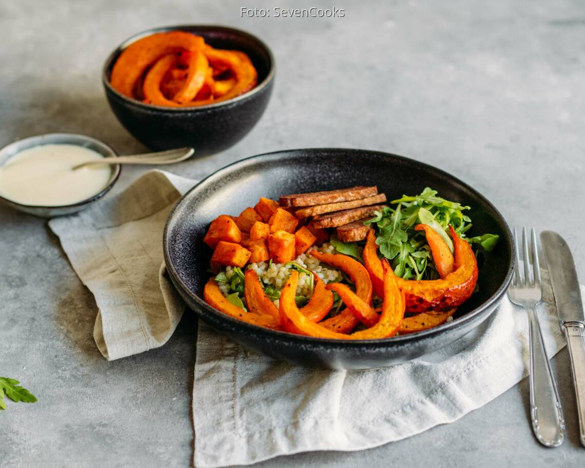 Vegetarisches Rezept: Meal-Prep: Happy Bowl mit Graupen und Röstgemüse 2
