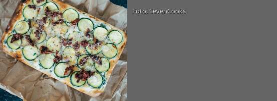 Rezeptbild für "Mediterraner Flammkuchen"